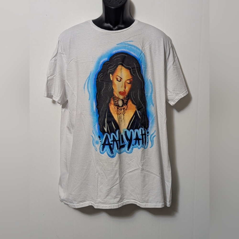 Men's Aaliyah Graphic White T-shirt Size 2XL
